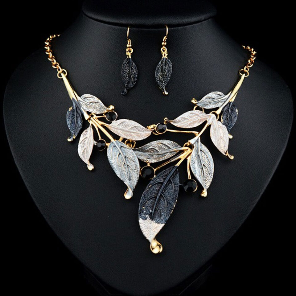 classic leaf western necklace set