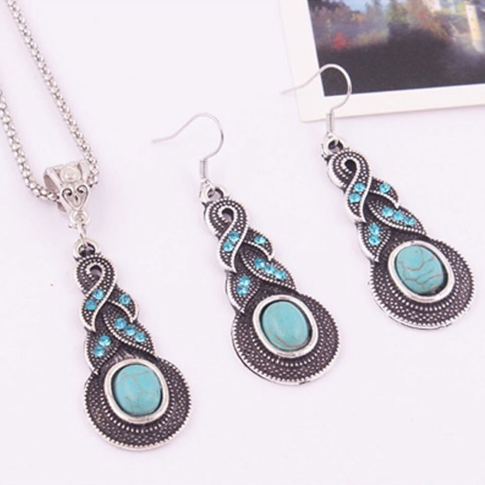 ethnic dangling necklace set