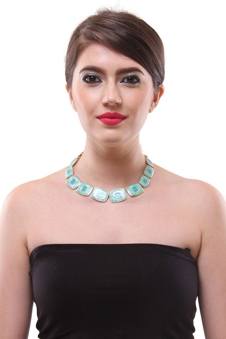 western stylish choker necklace