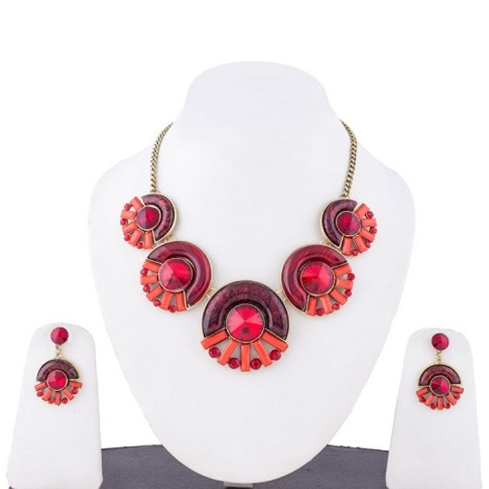 ethnic necklace set