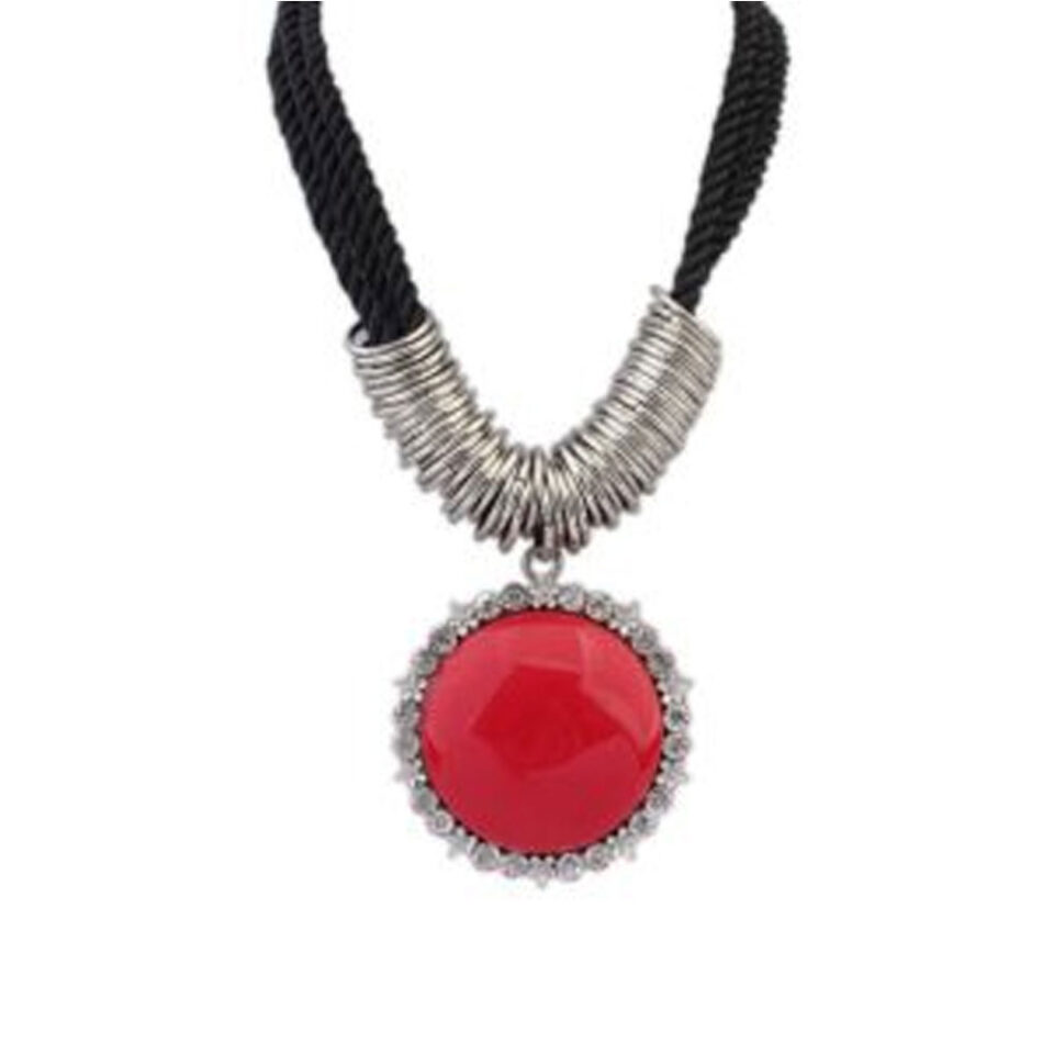 statement necklace
