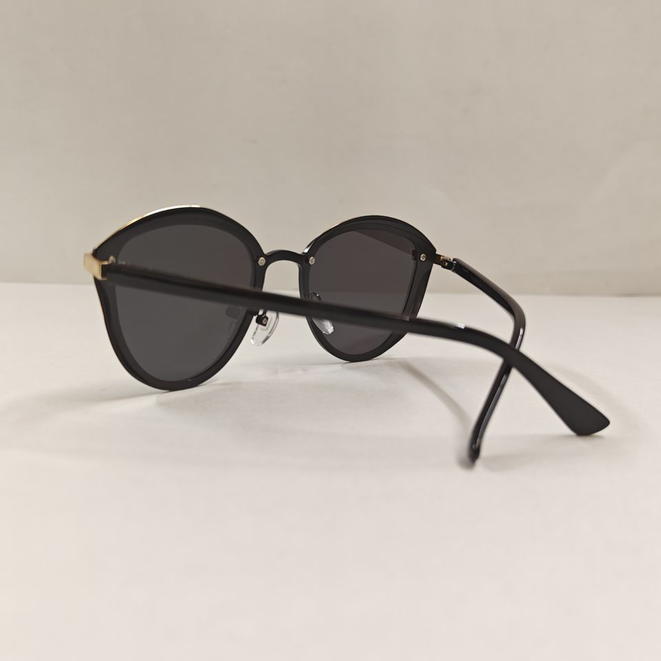sunglasses for beach and vacation
