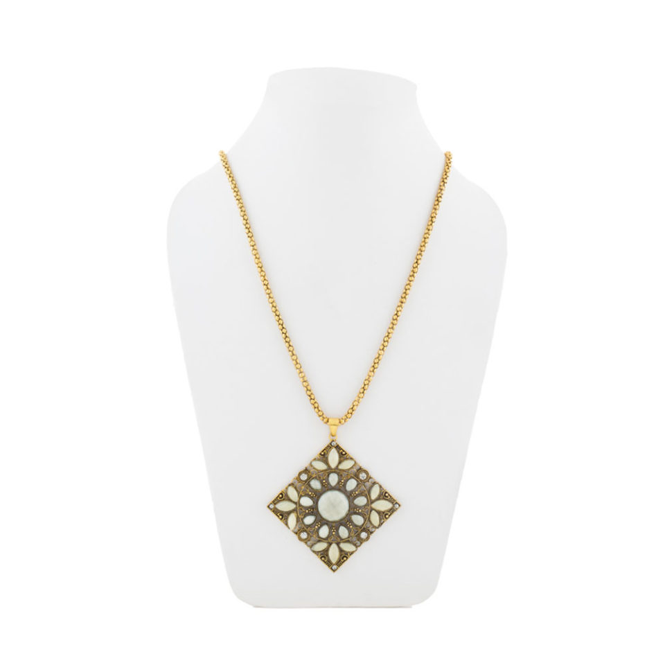 fashion accessories for women