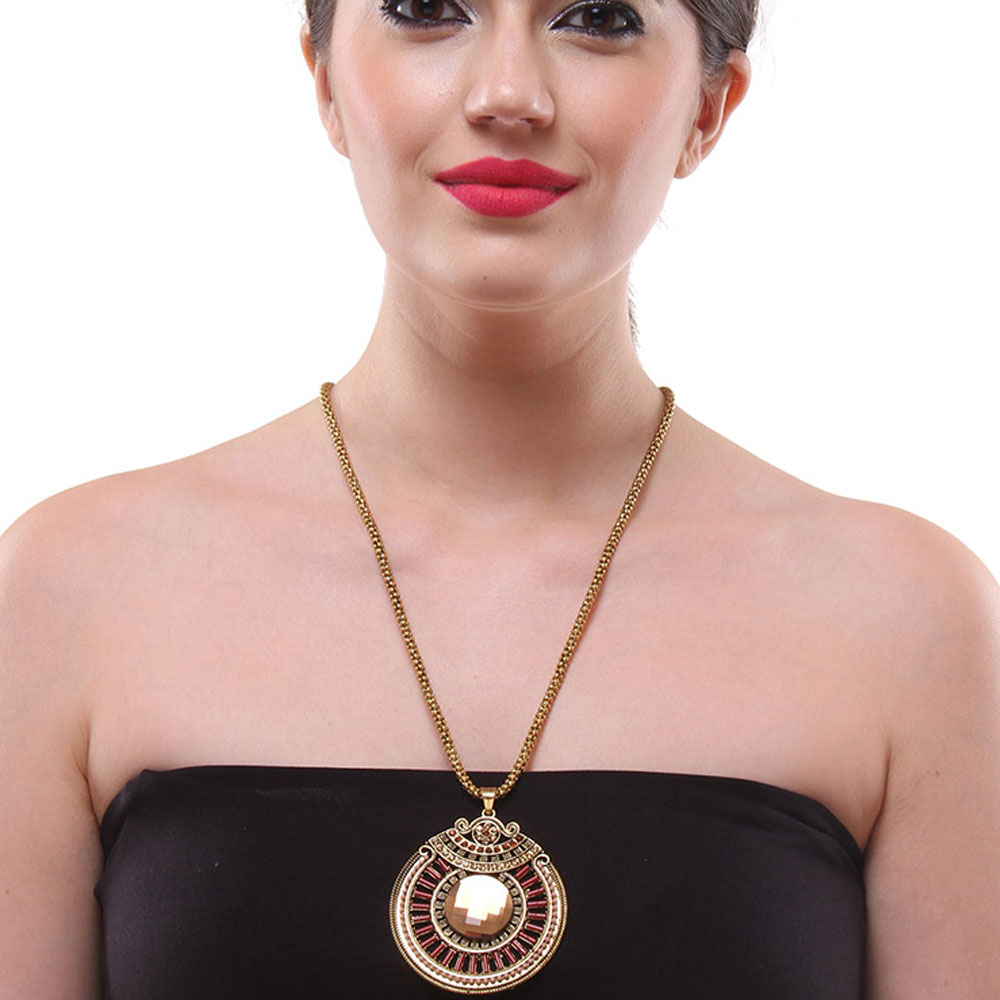 Midnight-Glare-Exclusive-Pendant-Necklace2