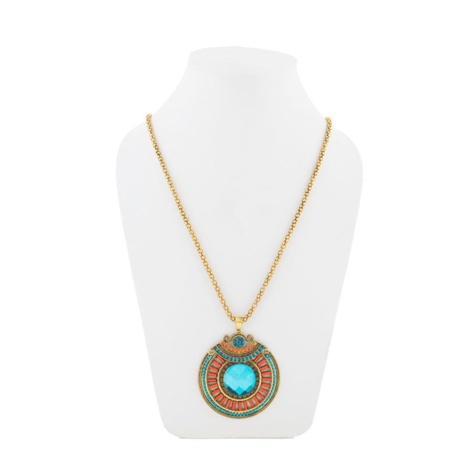 long pendant necklace