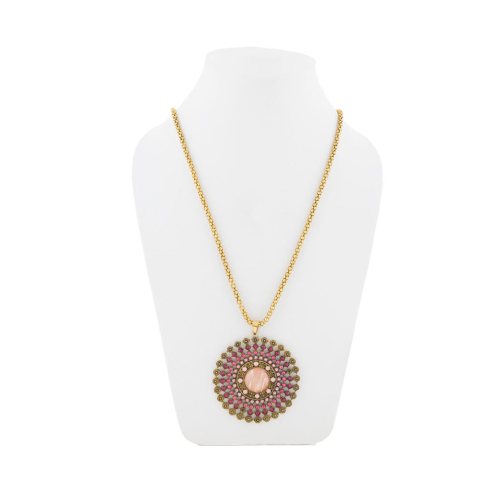 pink pendant necklace