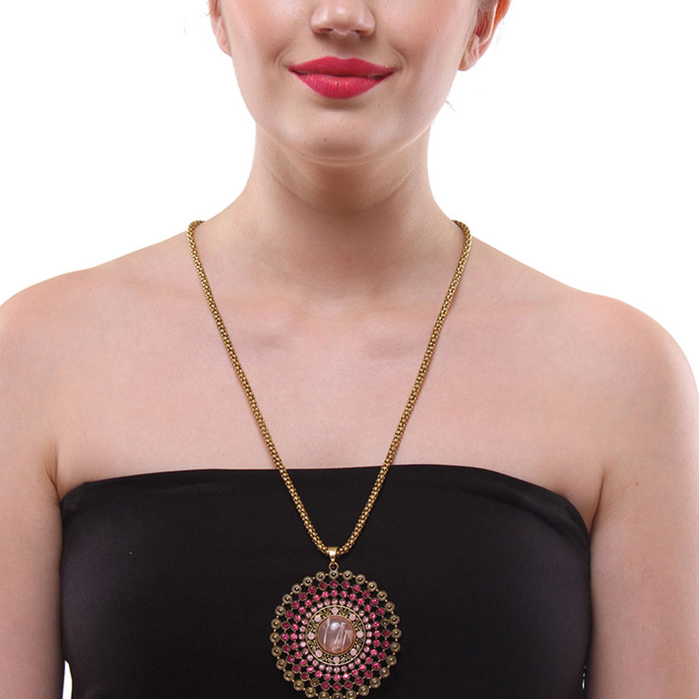 Star-Struck-Flora-Exclusive-Pendant-Necklace3